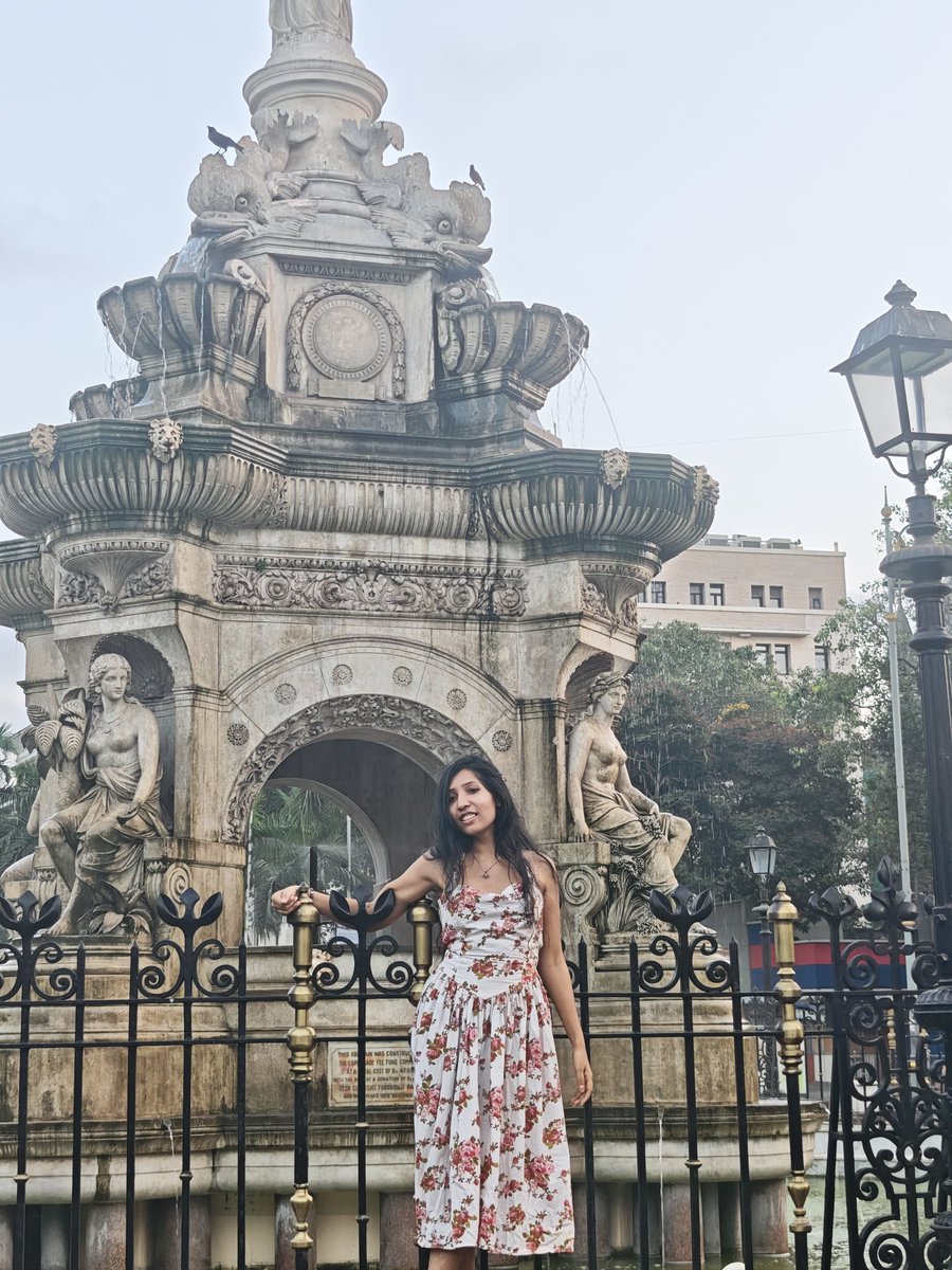 Asya_angelqueen's tweet image. * “Home → Churchgate = pure memories ❤️”#ChurchgateDiaries #MumbaiLocal #TrainMemories #YadgarMoments #MumbaiVibes #LocalTrainLife #CityStories
* “