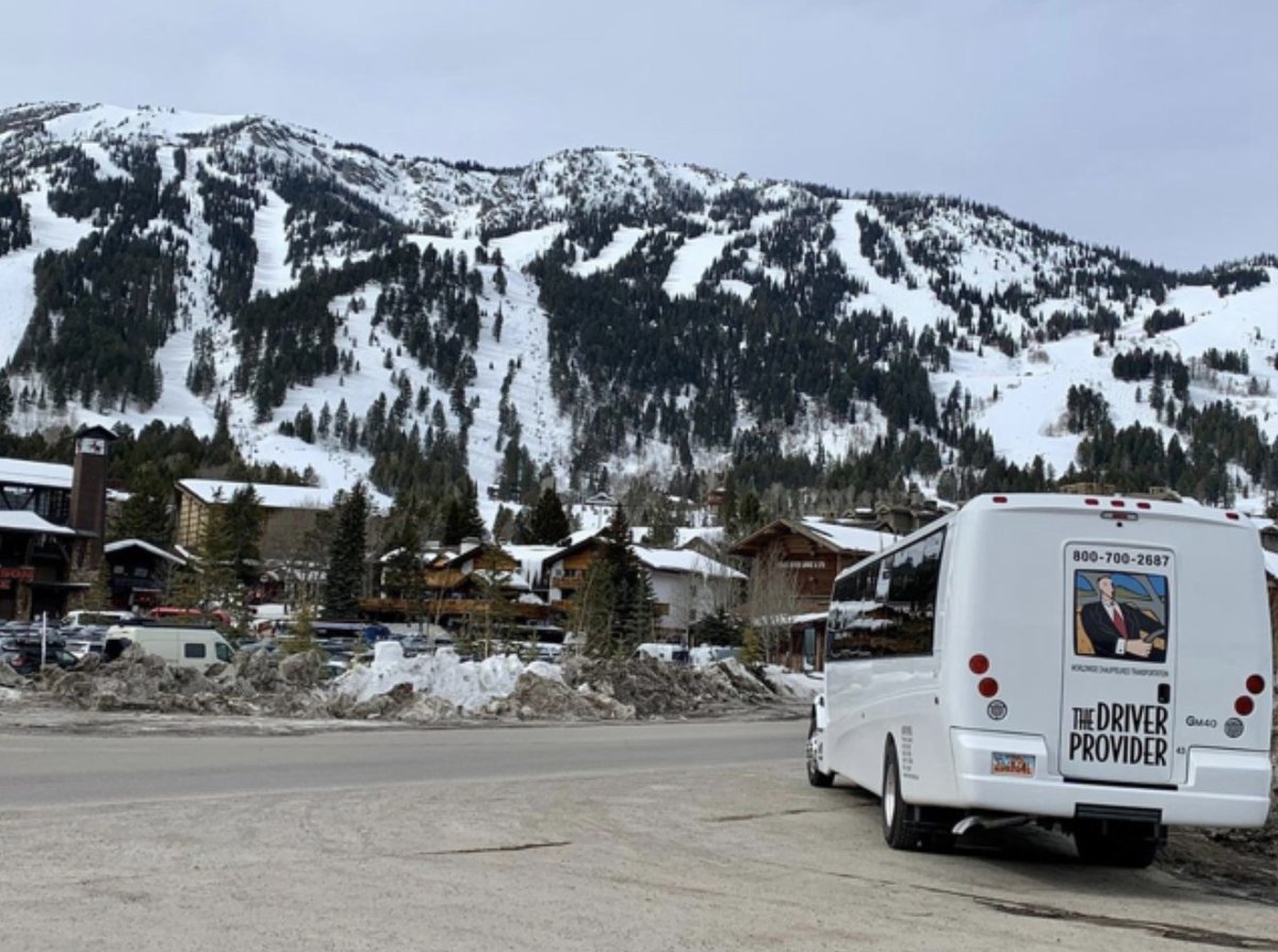 DriverProvider's tweet photo. Weekend travel should be as refined and seamless as the week that led to it.

#TheDriverProvider #CorporateTransportation #ExecutiveTravel #LuxuryRide #BusinessMobility https://t.co/B3NrOQiqs1