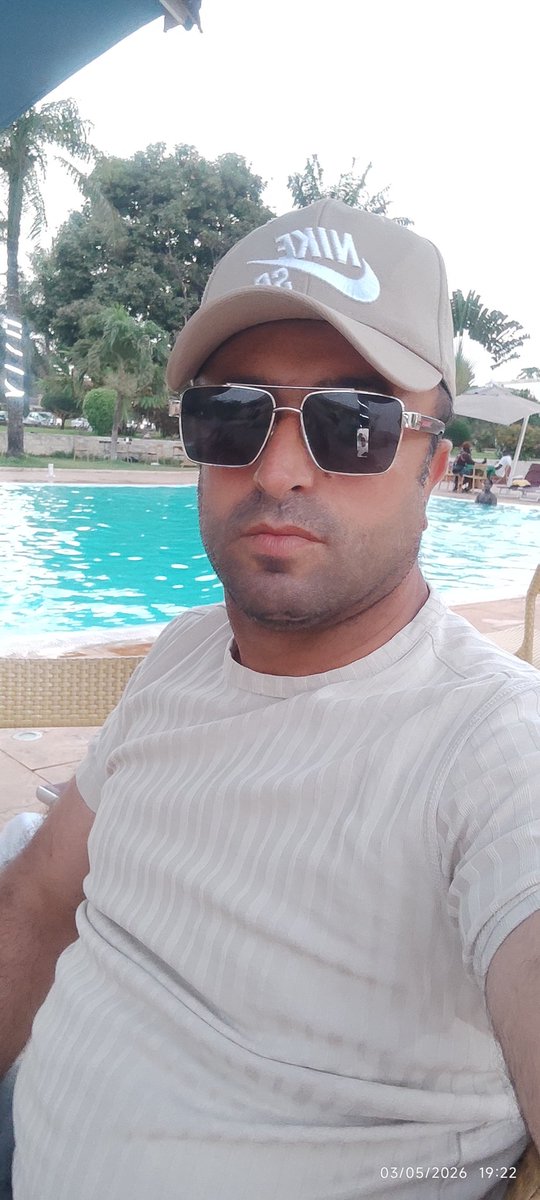 Enver179395's tweet photo. Today I'm in West Africa, Guinea-Bissau. I'm still at the hotel; I went to the pool, and now I've left and I'm going home. https://t.co/W81gnETmgM
