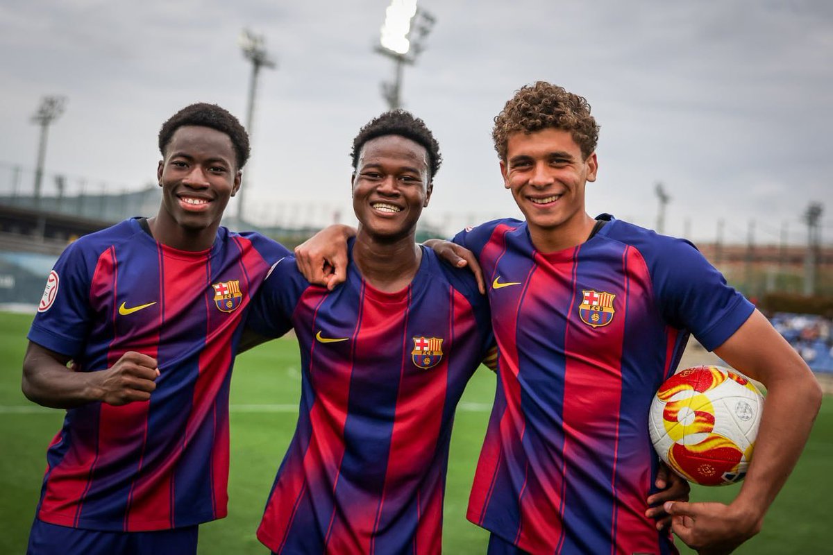 FC Barcelona - Masia tweet media
