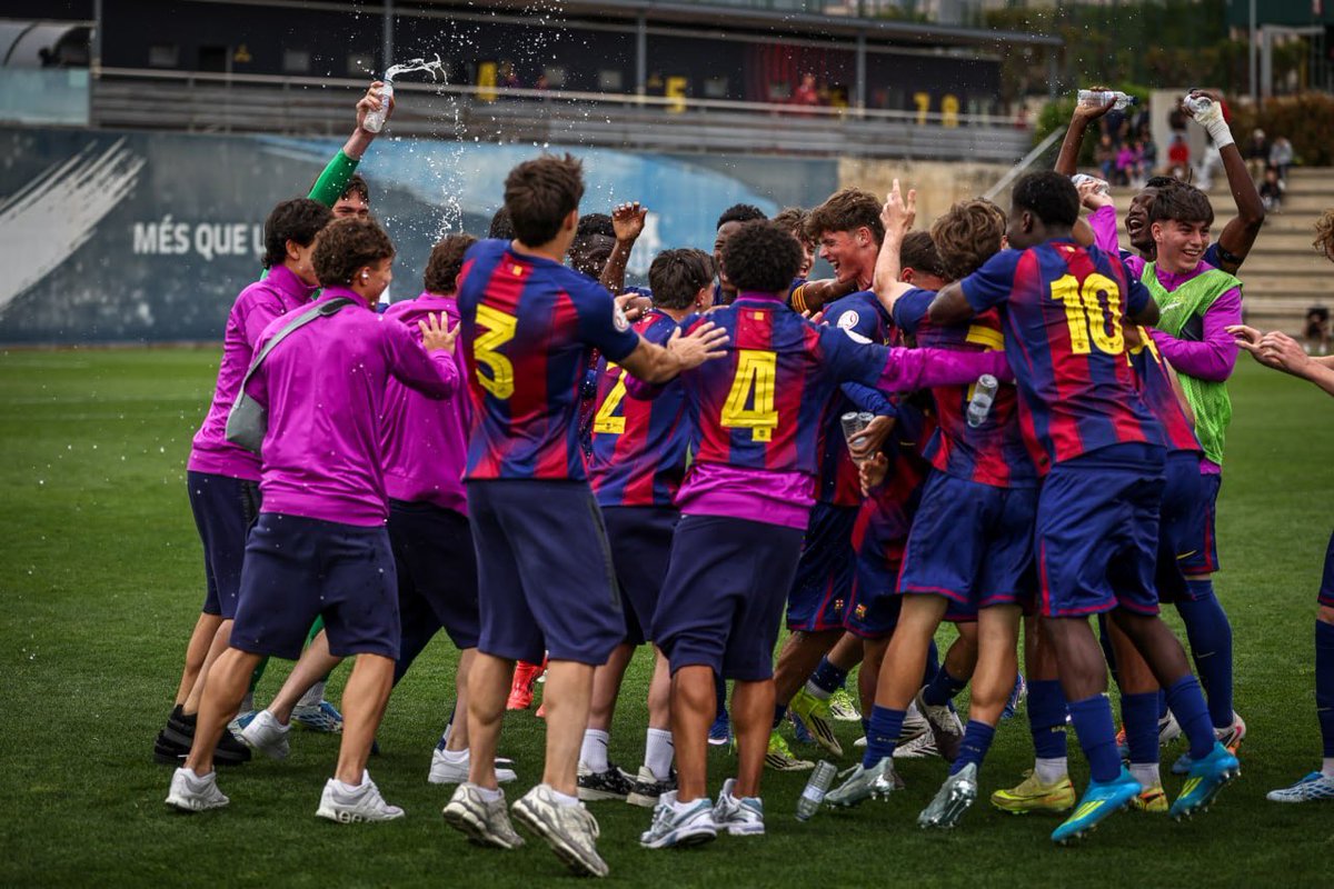 FC Barcelona - Masia tweet media