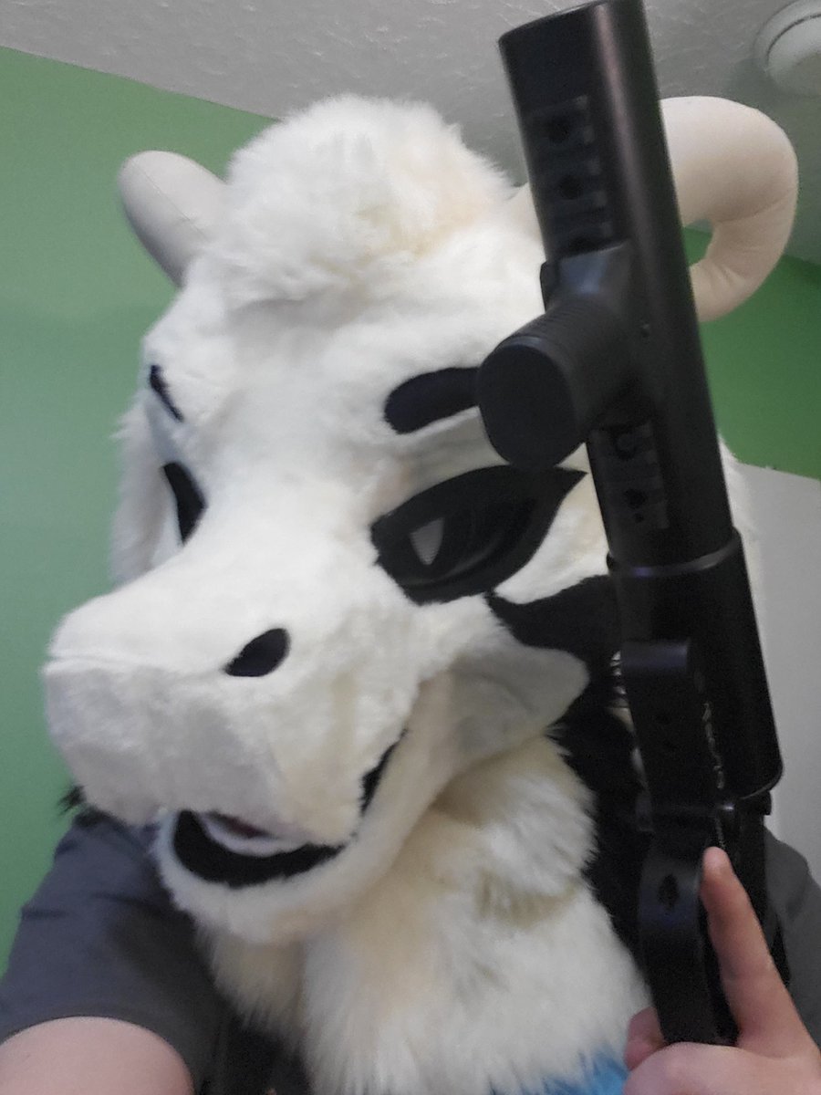 Toriel1one1🔜AO tweet media
