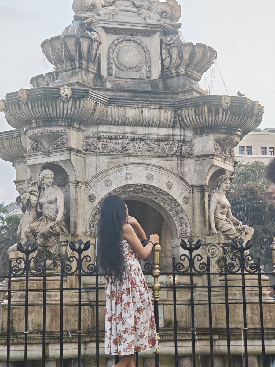 Asya_angelqueen's tweet image. Home to Churchgate… har ride ek kahani thi 🚆✨
Kabhi rush, kabhi peace… par memories always special 💫

**Short options:**#ChurchgateDiaries #MumbaiLocal #TrainMemories #YadgarMoments #MumbaiVibes #LocalTrainLife #CityStories