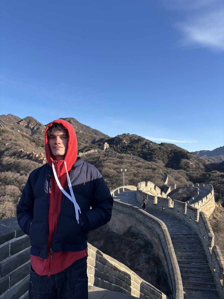 petrovsworld's tweet image. I will never seize to romanticise my trip in Beijing and other cities in China : from the Great Wall to the biggest gay club in East Asia 🤣 ! #lgbt #china #travelling #queer