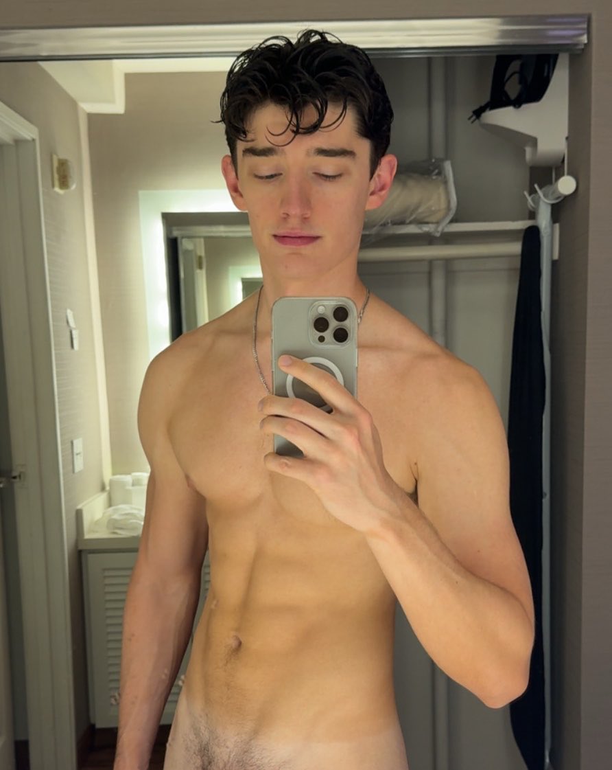 Cooper Hayes tweet media