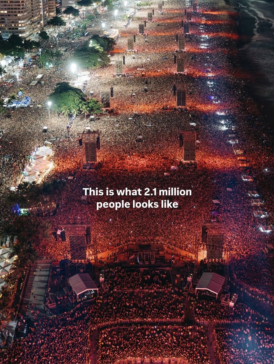 ViralDecoded's tweet image. Shakira.
2 million people.
One free concert at Copacabana Beach Brazil.

That’s not normal.
That’s power.

And now the whole internet is watching it.

#Shakira #Trending #copacabanabeach #Brazil