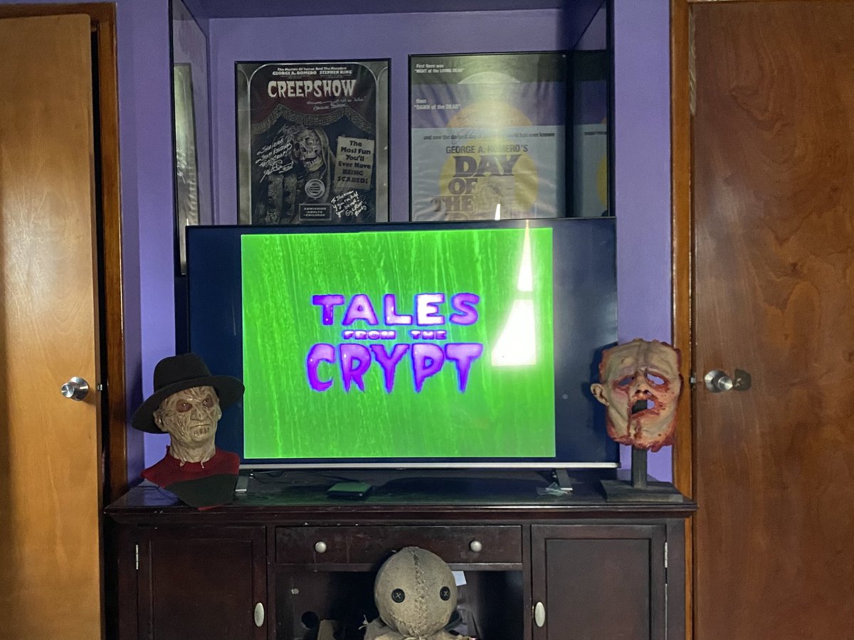 ElmWarrior's tweet image. Rewatching these on shudder years later is so much fun #talesfromthecrypt #90shorror #horror #cryptkeeper