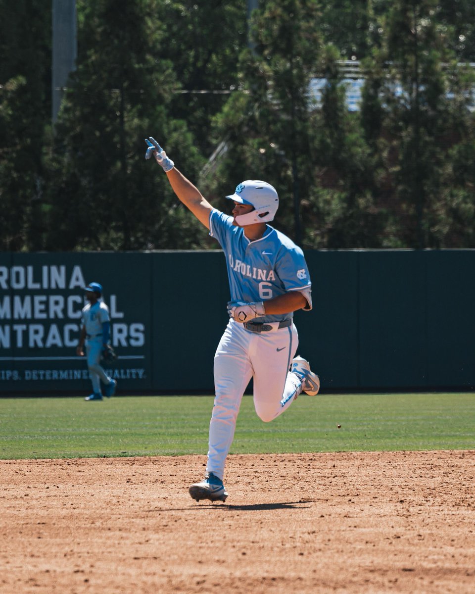 Carolina Baseball tweet media