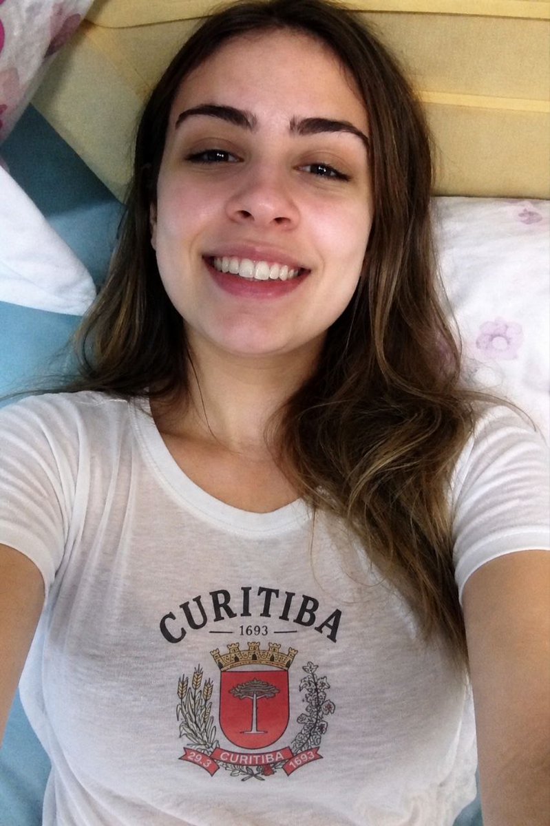 CarolineEsteche tweet media