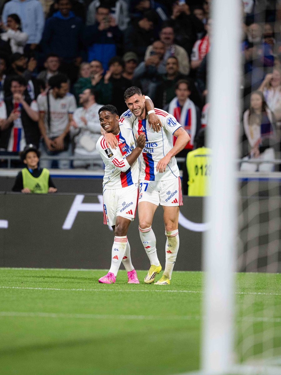 Olympique Lyonnais tweet media