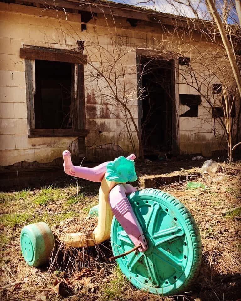 Shane5vlogz's tweet image. I think I'm moving but I go nowhere - OneRepublic

#abandoned #abandonedplaces #photography #theunkown #bike