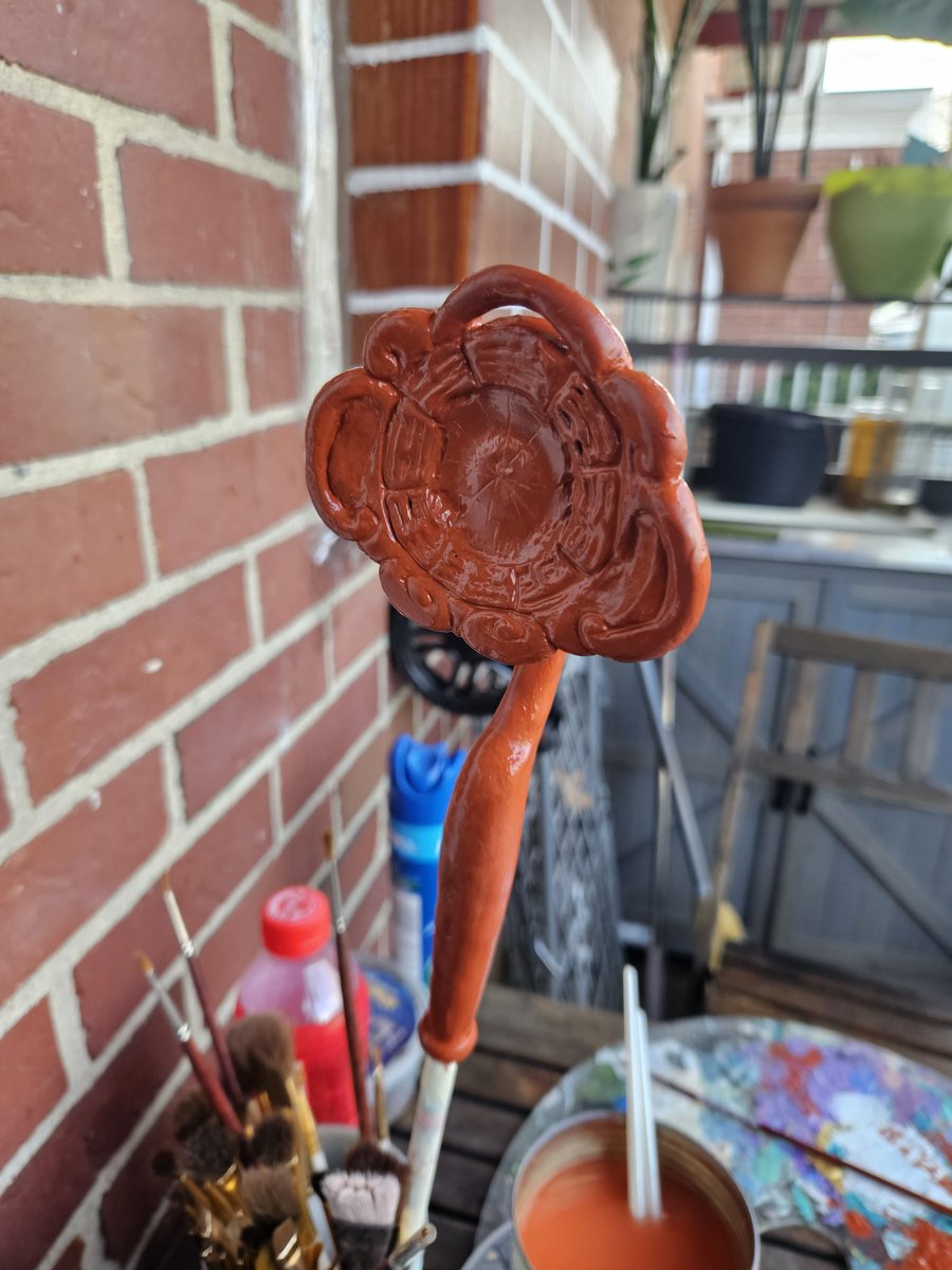 BlackUniGryphon's tweet image. 🪄☯️🧙‍♀️🧙🏾‍♂️ My #CustomMade #DIY #WIP #wand #WizardingWorld #Taoist #HarryPotter #sculpy #sculpture #CustomDesign #art #project #ArtProject #painting
