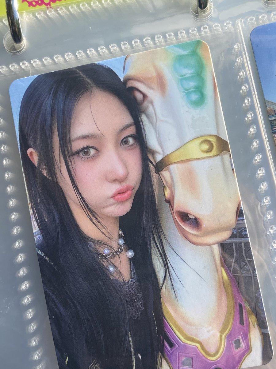 거래 tweet media