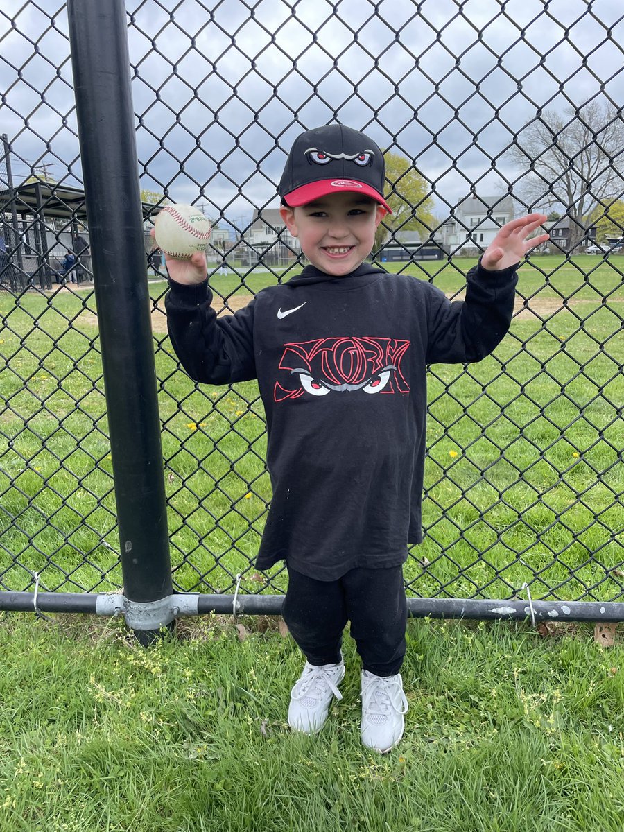 CoachMorinLCHS's tweet image. My little guy Hunter getting the game ball at his 1st T-Ball Game! He hits lefty and righty! #ProudDad