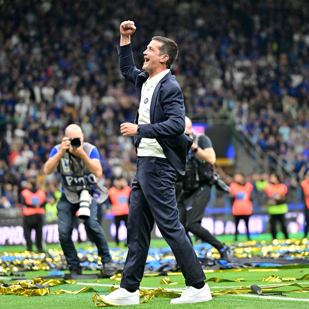 Mocked and laughed at by rival fans
Doubted by own fans 
13 professional games coach prior to this year
Best player out for two months
Missing starting right wing back for half a year
Frequently sabotaged by own goalkeeper
Champion as rookie coach
Scudetto winner as player and