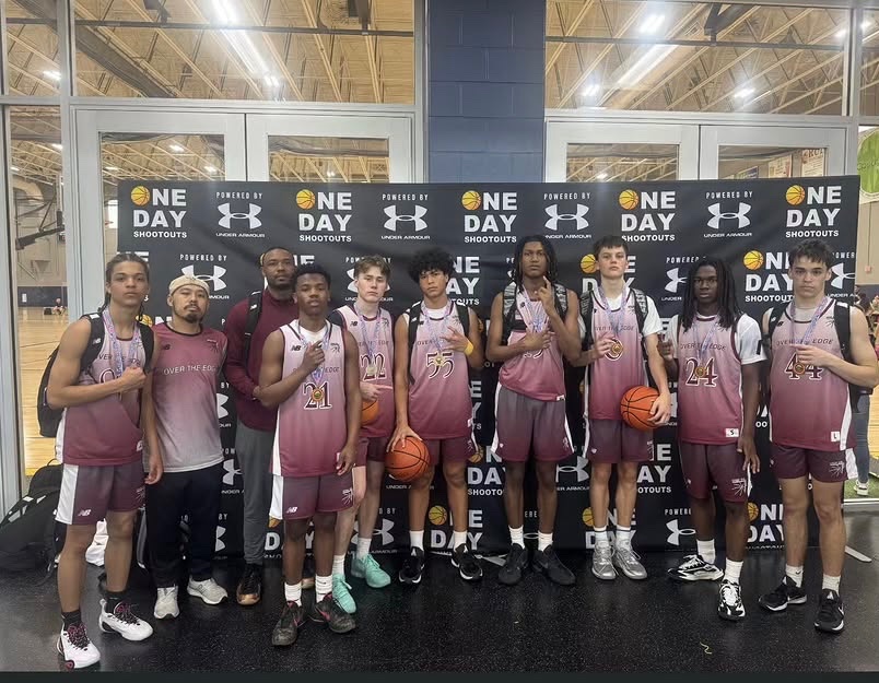 otehoops's tweet photo. 8th grade and 17u got it done this weekend! 🏅

Go Edge! 

@otehoops 
@OneDayShootouts https://t.co/SX2KCfZNgc