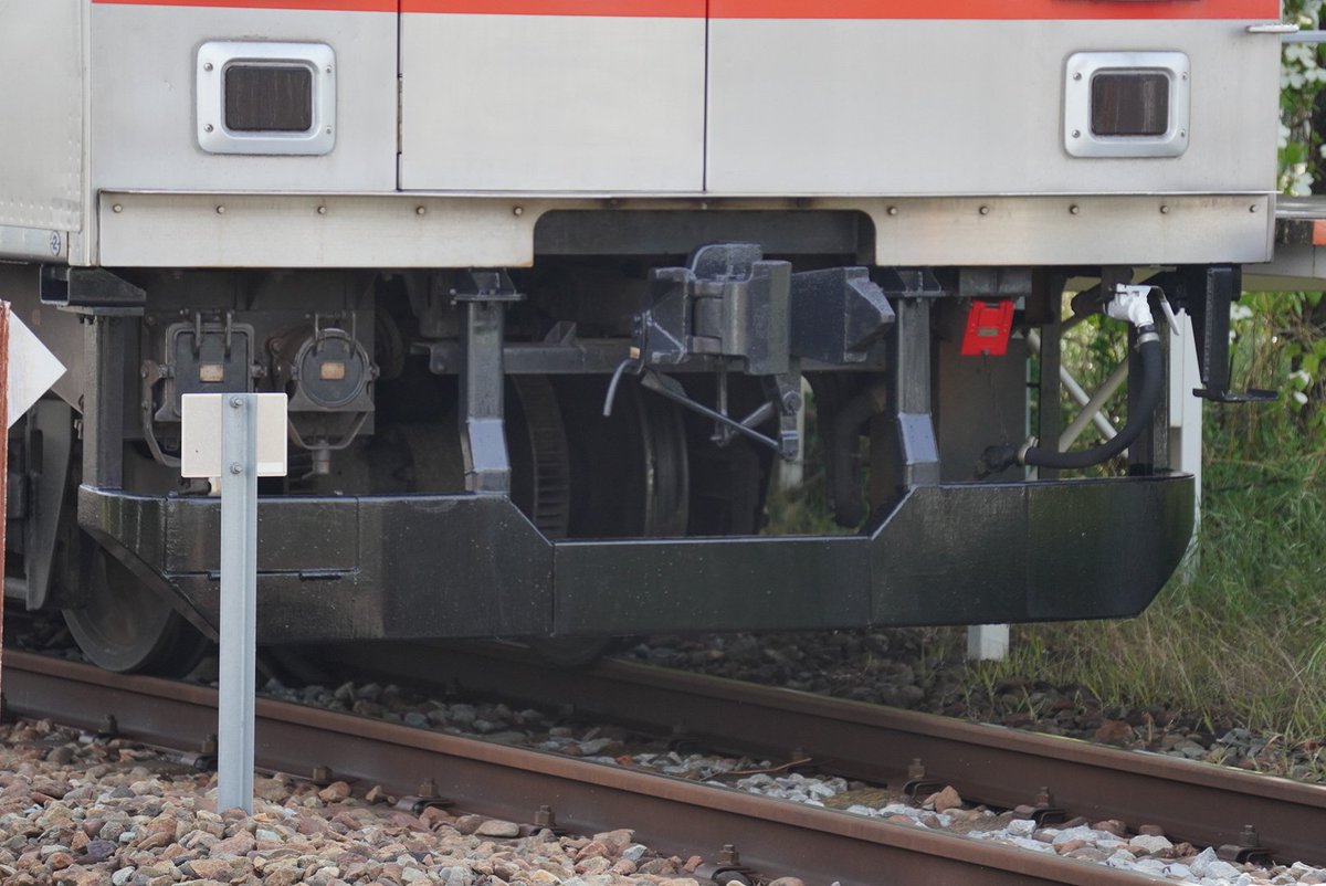 2026/05/04 上田電鉄1000系(1001F)01ㇾ赤帯 別所温泉寄りの1号車の