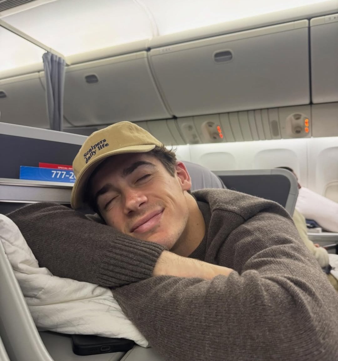 🌬Bri vio a Franco y Franco vio a Bri tweet media