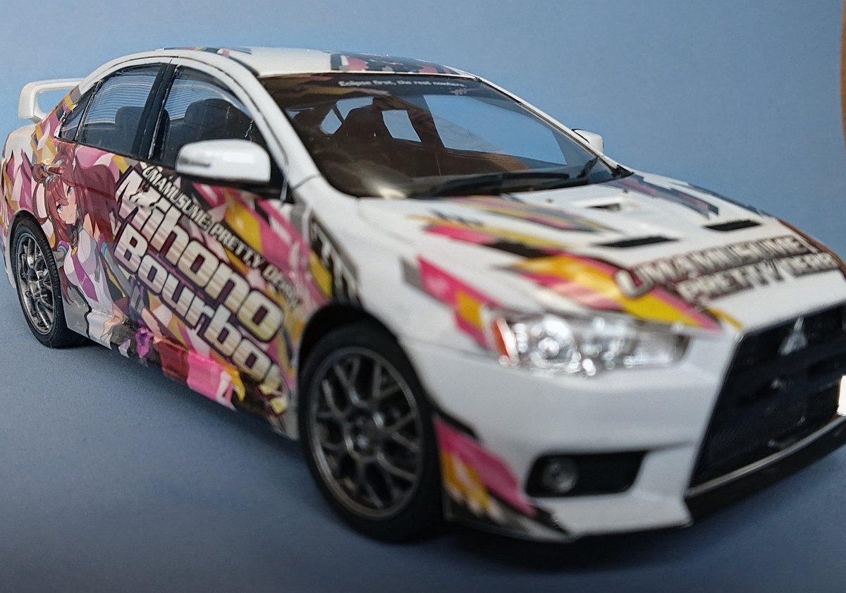 YANPYOU_MODELER's tweet photo. ランサーエボリューションXウマ娘バージョン完成しました。
痛車初挑戦に加えてオール筆塗りとか、けっこう無茶？しましたが(^o^;)、完成してほんま良かった♪
大変でしたが、楽しかったですし、色々勉強になりました。やっぱ、プラモデルはいろんなジャンルを作るのが良いなと思いました。 https://t.co/LwEy0qt0nl