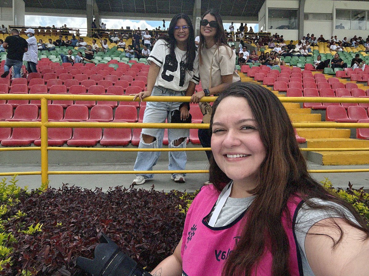 Increíble que acá sigamos 🫠💚

<a href="/diana_duke/">Diana Duke</a> <a href="/SaraOtalora/">¡Vamos, Cali!</a>