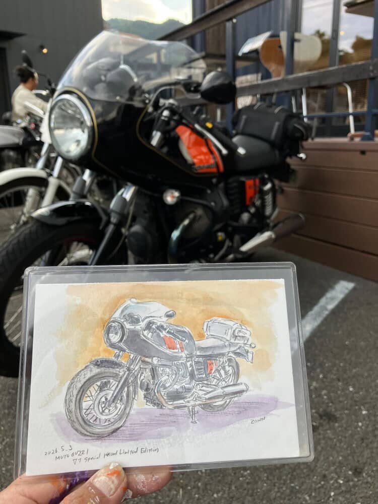 ZONN_n's tweet photo. ユナイテッドカフェ宮ヶ瀬店さんでお絵描きしながら作品展示してます！
ほぼ原寸大ビットピレンも進んできました✨✨
週末ご来場くださった皆さま、ありがとうございました〜
#ウォールペイント #壁画 https://t.co/rxoaq4f2z2