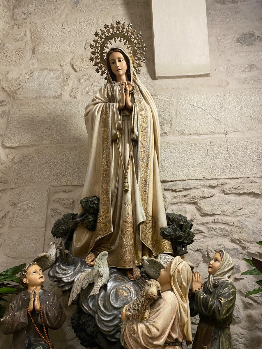 CMakeron's tweet photo. May: The Month of Mary 
Sorrowful &amp; Immaculate Heart of Mary: thank you! 

Blessed be the Great Mother of God, Mary Most Holy, Mediatrix of All Graces &amp; Co-Redemptrix 

📍Pontevedra,Spain, Sr. Lucia’s former cell, now Chapel of the Apparitions of Our Lady of Fatima (12/10/1925) https://t.co/giLUnys4c0