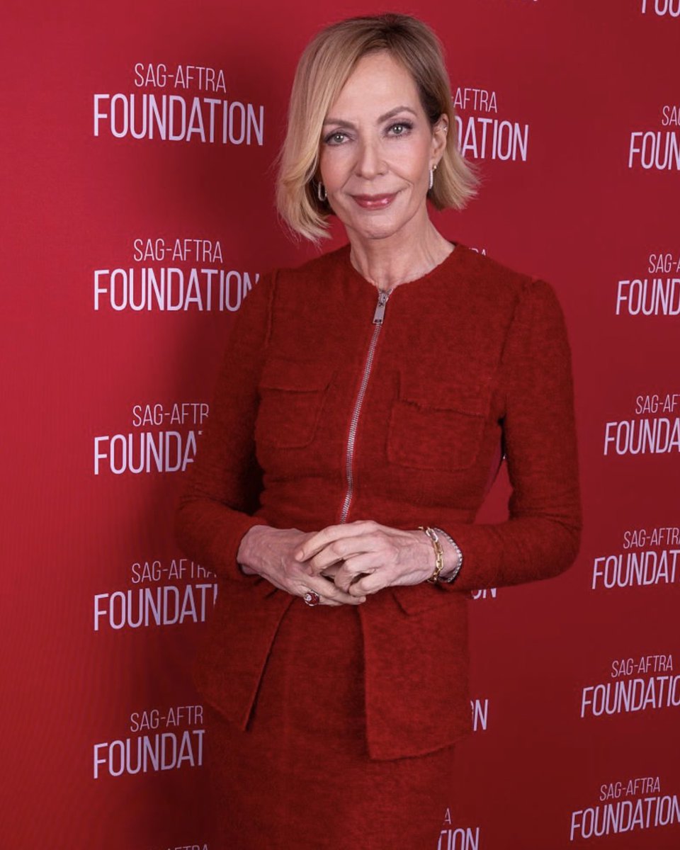 JanneyUpdates's tweet photo. Allison Janney attended the SAG-AFTRA Foundation Conversations event for The Diplomat on Sunday May 3 in Los Angeles, joined by Keri Russell, Rufus Sewell, and Bradley Whitford. https://t.co/I4Qxx8zoQj