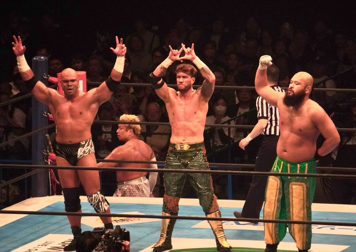 Tan0217Ren's tweet photo. 雲行き怪しいよね。
あの笑顔、せつなくなるのかなぁ〜🤔

#グレートOカーン
#HENARE
#WillOspreay
#UNITEDEMPIRE
2026.5.3 福岡国際センター https://t.co/O85WHV8z38