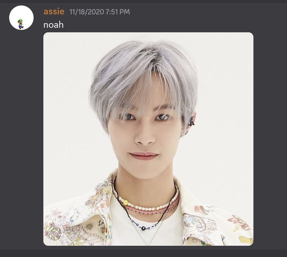 was going through my old discord server WHAT DOES THIS MEAN