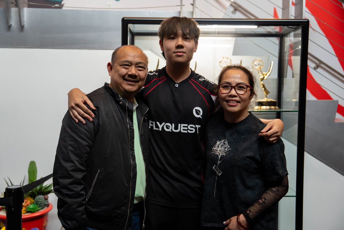 FlyQuest tweet media
