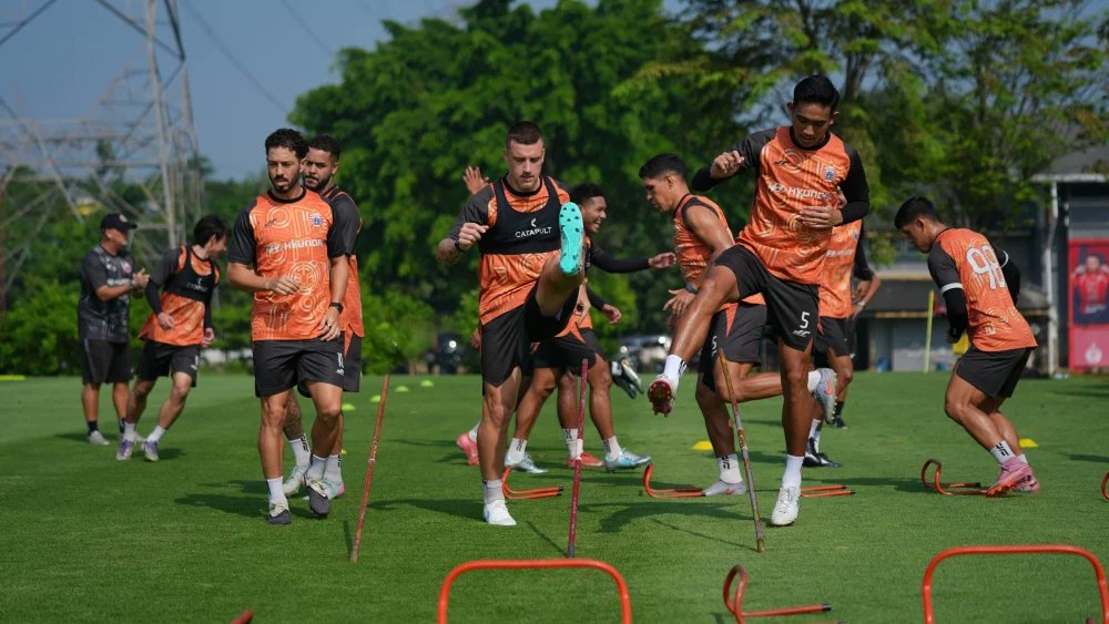 Indos FC tweet media