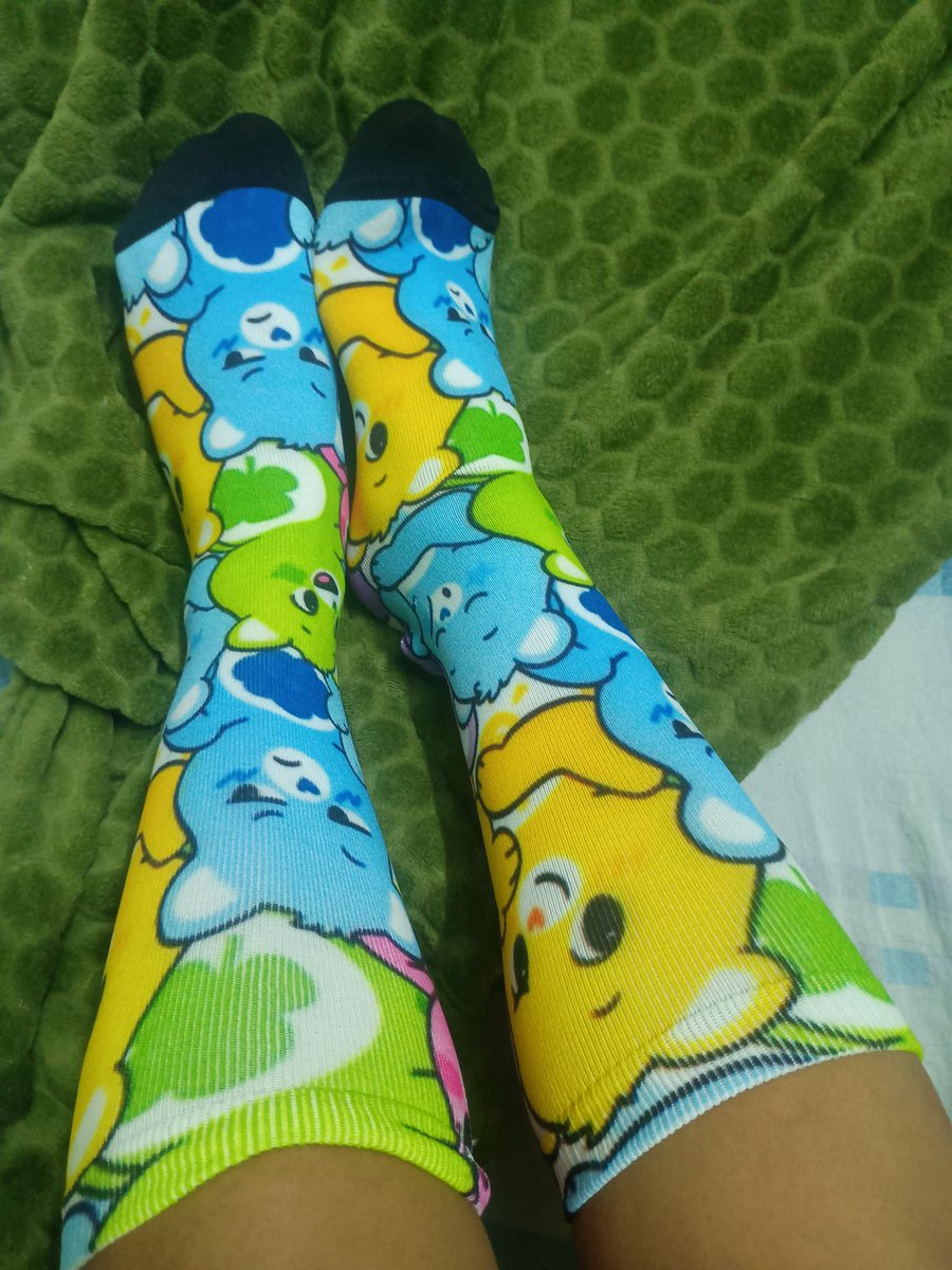 BABYFTM_'s tweet image. Que lindas mis calcetas 😻
#carebears #ftm #transmen #daddy