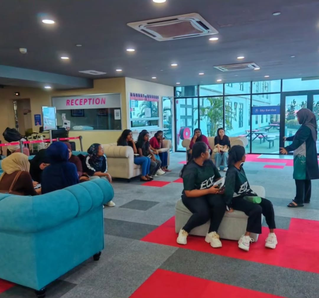 msucseremban's tweet photo. Selamat jalan kepada semua pelajar SMILE PROGRAM sesi Februari 2026.
Semoga progam ini memberi nilai tambah kepada pelajar dan membawa kenangan manis serta memberi inspirasi untuk terus berkembang menjadi seorang individu cemerlang.
#smileprogram https://t.co/DICJyDaiHL