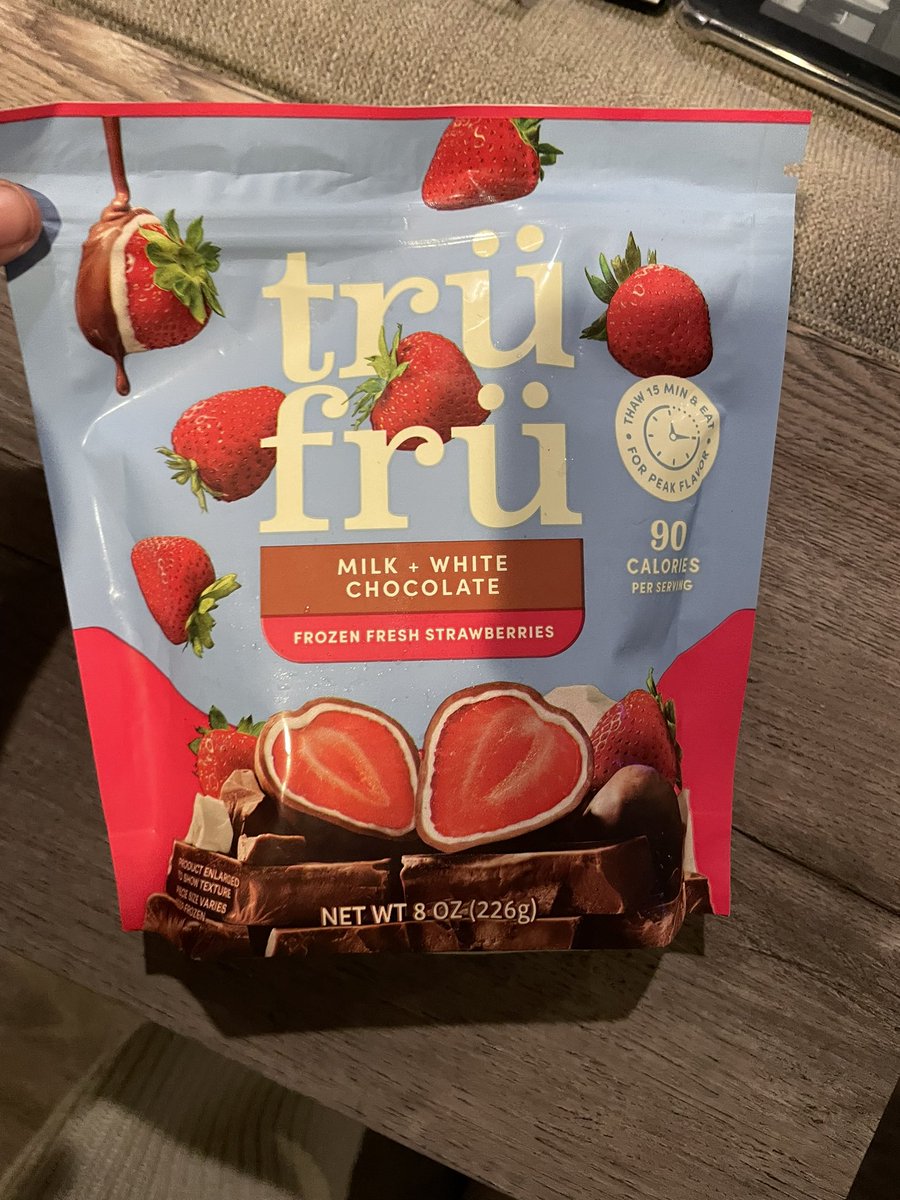 cinnomng1rl's tweet photo. i love when it’s grocery day #favsnack #snacktwt https://t.co/rGX5WFBS8f