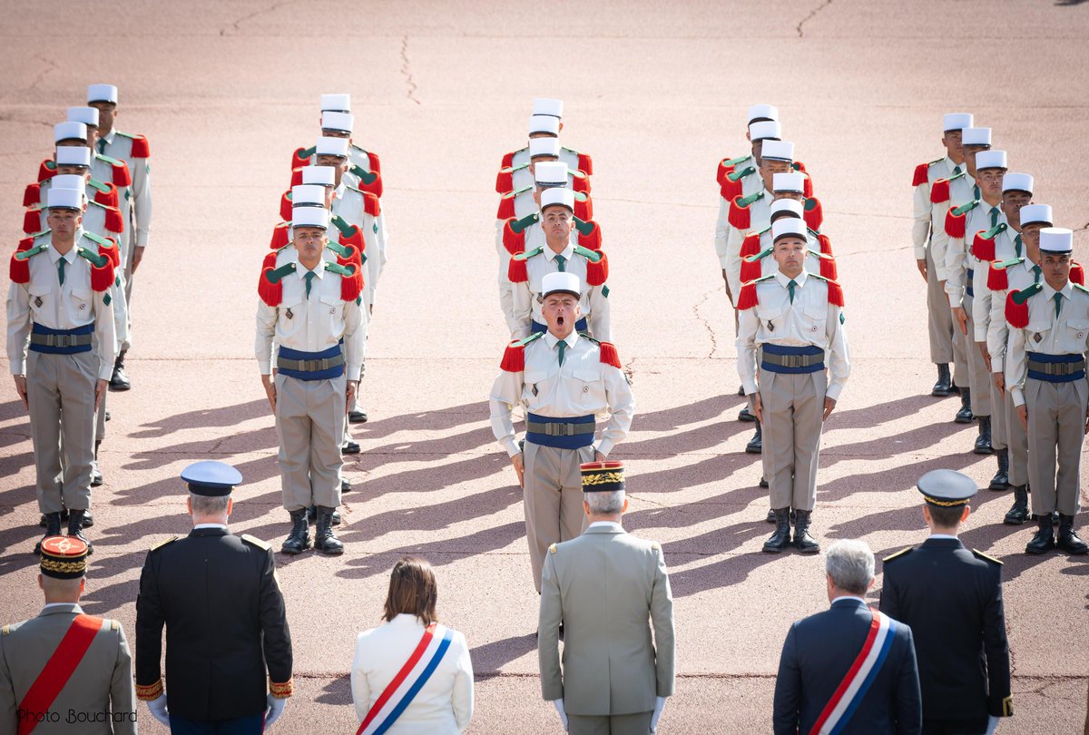 Chef du 4e Régiment étranger (4e RE) tweet media