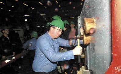 ScottKillebrew's tweet photo. Nearly 18 years ago on the USS Buttercup, I learned: when things go wrong, you don't panic — you execute. Patch, isolate, solve, move. That mindset still carries me today. Feels like yesterday &amp; a lifetime ago. ⚓️
#Navy #LeadershipUnderPressure #DamageControl #Veteran #Resilience https://t.co/eUrELigle1