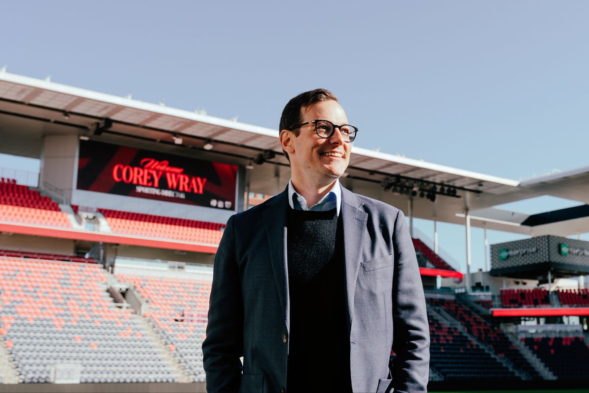 STL Fan Van tweet media