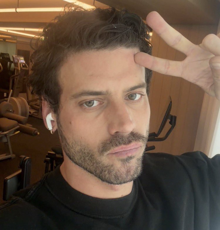 vitor tweet media