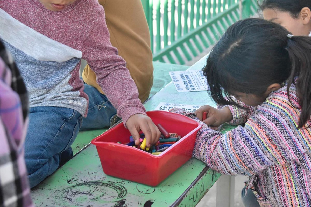 VCSanLuisMx's tweet image. #Local | Fortalecen atención psicológica infantil en SLP

Más de mil servicios psicológicos brindados a niñas y niños fortalecen su bienestar emocional y desarrollo integral. 

Lee la información completa en el siguiente enlace 👇🏼 

vcsanluis.mx/2026/fortalece…