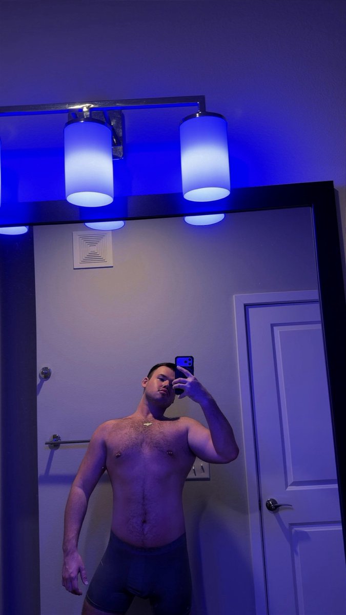 GavinSample1's tweet image. With or without clothes?

.
.
.
.
.
.
.
.
.
.
#MLM #fitness #print #explore #mainpage #beefcake
