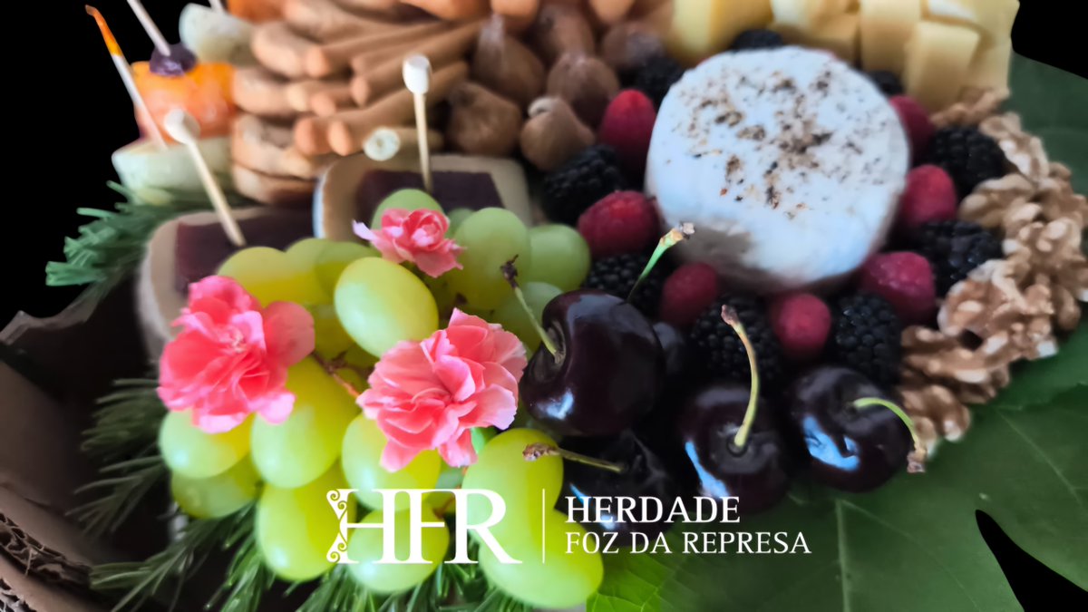 HerdadeFozdaRep's tweet image. Gourmet Winetasting 
An Exclusive Experience 

HerdadeFozDaRepresa.com 

#Alentejo #Winetasting