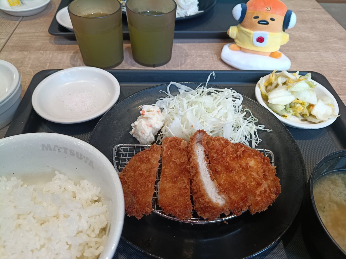 ぐでぴよ tweet media