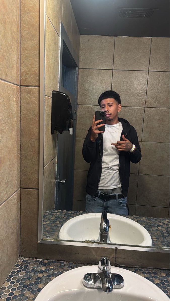 Jc tweet media