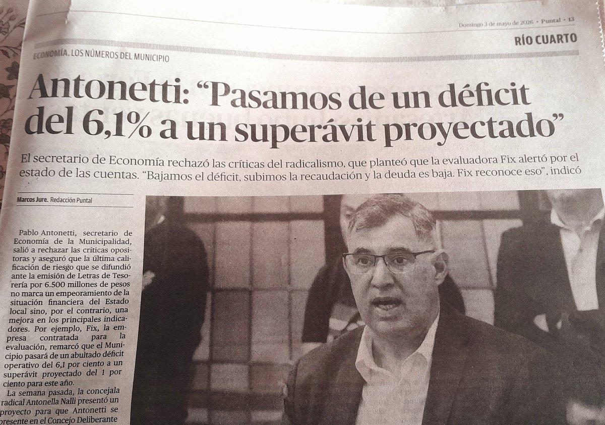PabloValerioBe1's tweet photo. Dejen de chamuyarnos @guillederivas y @pabloantonetti , lo venimos diciendo hasta el hartazgo, su modelo NO VA MÁS...IMPUESTAZOS@, DÉFICIT (gastan más de lo q no tienen) y mayor DEUDA (+ de 240%), sigan así y se la chocan y los perjudicados con + IMPUESTOS son los riocuartenses https://t.co/aU5Xw0TnWa
