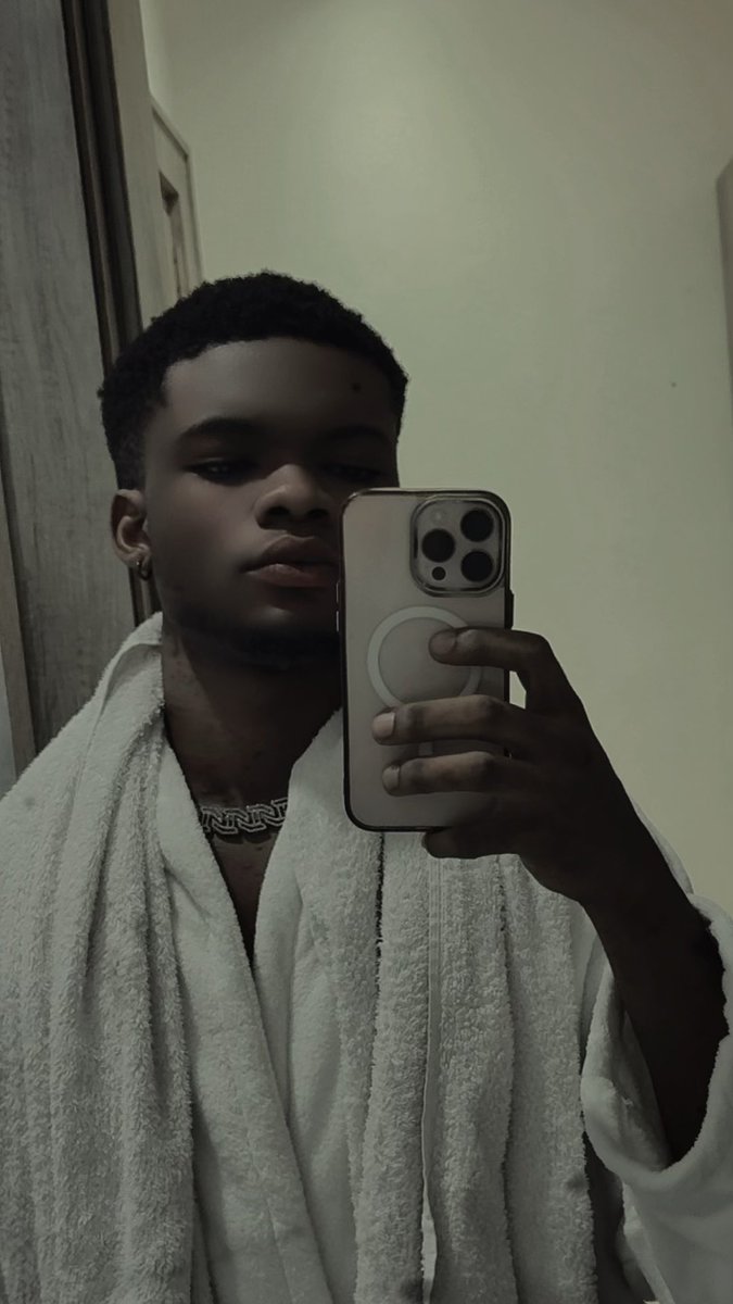 OMO WHITE 🐻‍❄️ tweet media