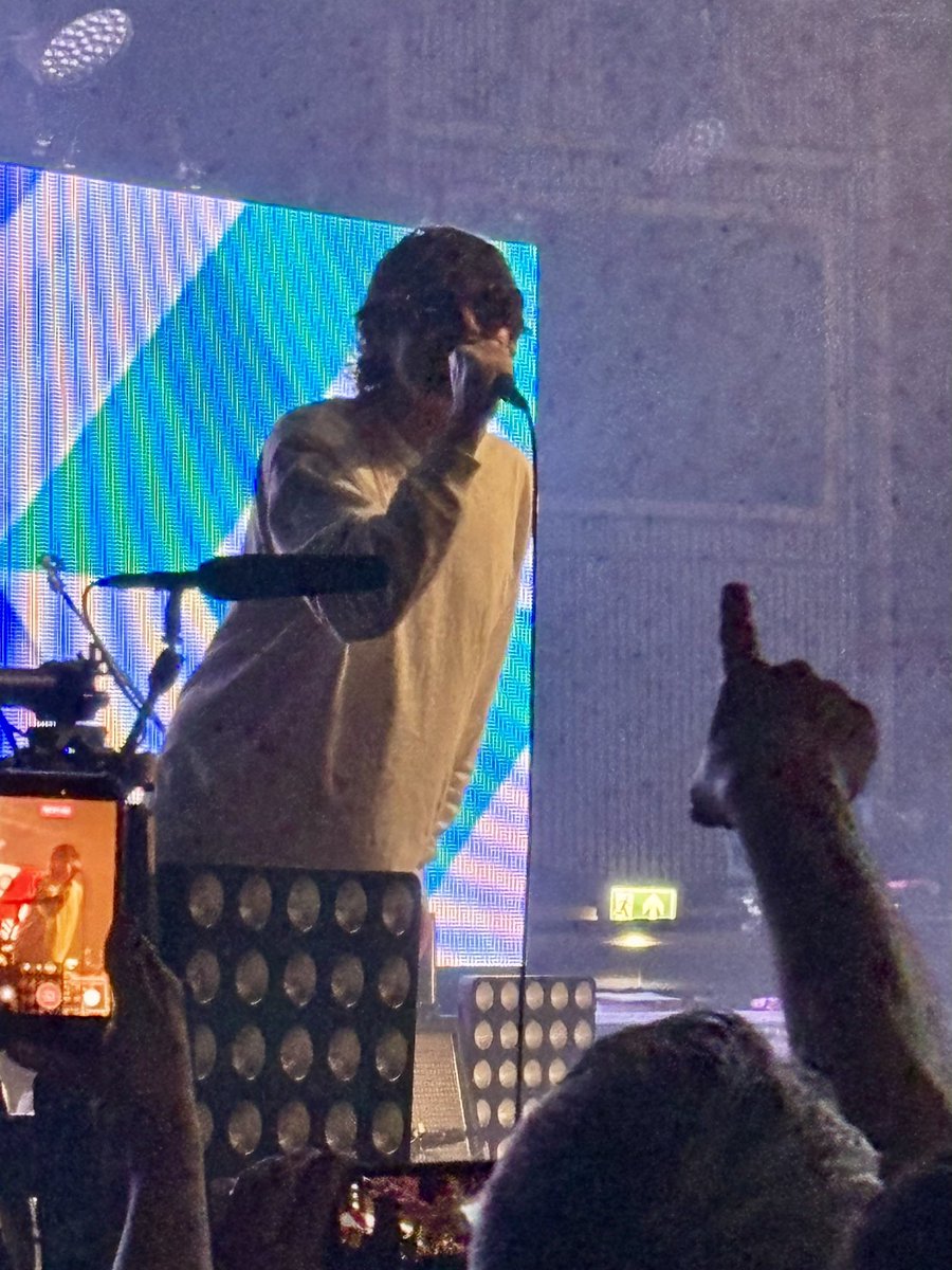 Michelle73's tweet photo. 36yrs since my 1st @thecharlatans gig at Sheffield Poly. Last night was gig no 103 to see the band. Looking amazing, sounding unreal. @Tim_Burgess on fine form once again, what a night! ❤️ https://t.co/dJJ70So6Qe