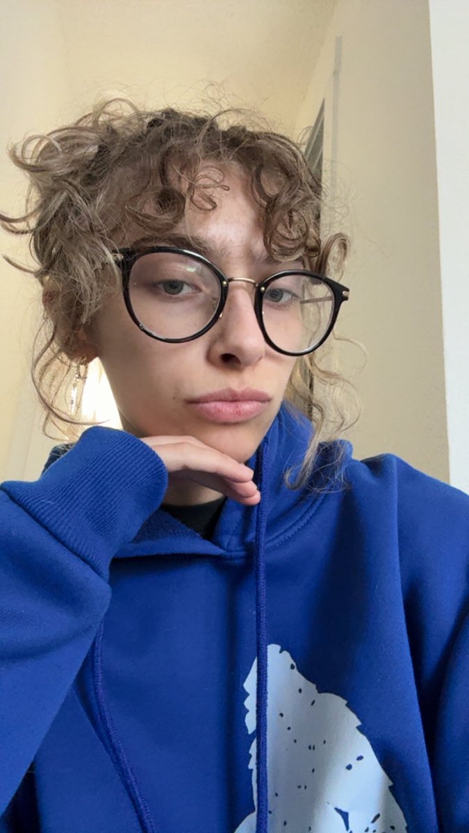 queenabri tweet media