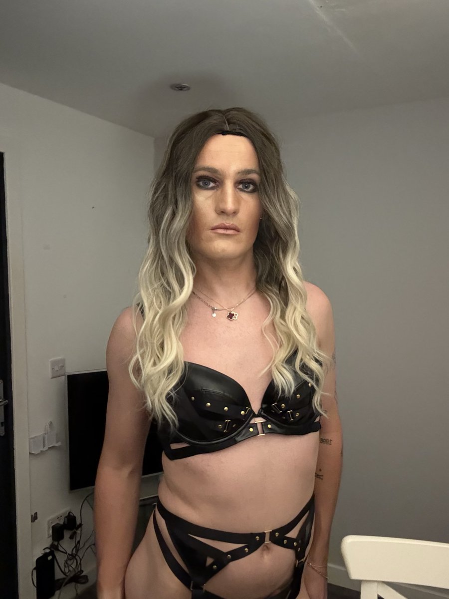 Evaxcd's tweet photo. Hey there x https://t.co/6gRa15jH0t