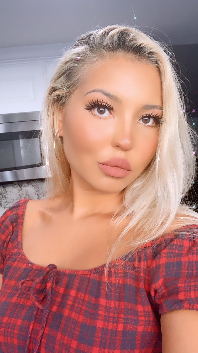 princessskassie tweet media