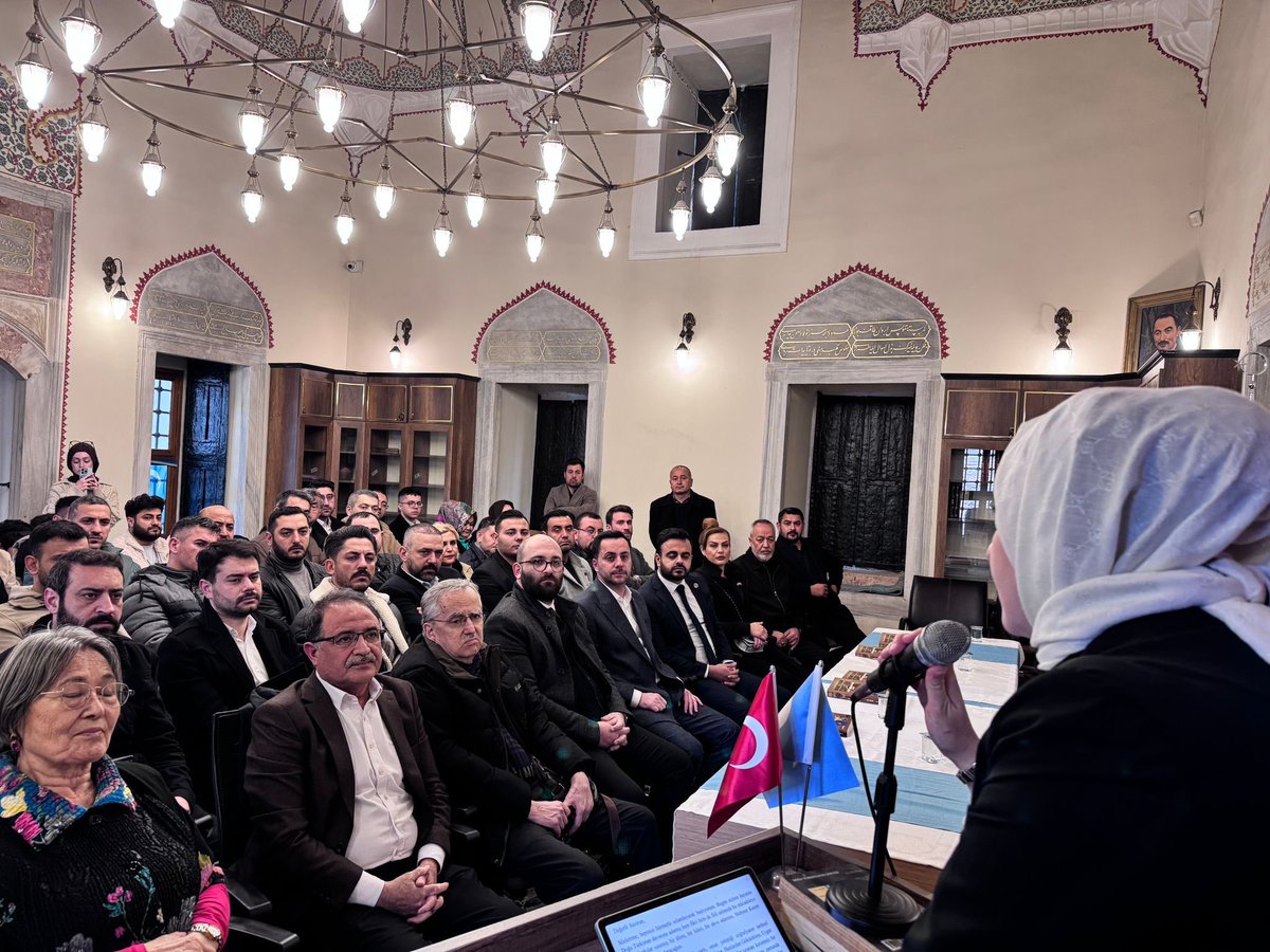 Doğu Türkistan Vakfı tweet media